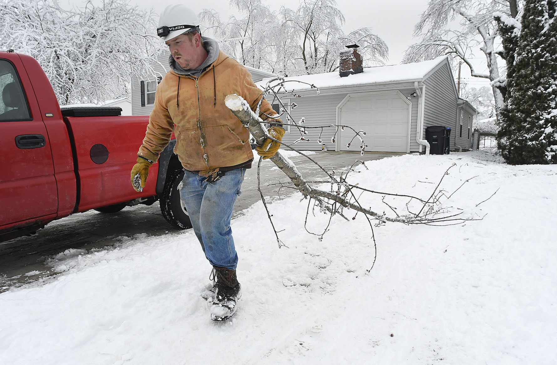 010521-blm-loc-12snowfollow